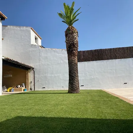 Villa Masia Moreras Autenticidad Renovada 100 Porcien A 10 Minutos De Sitges En Coche 12 Huespedes Piscina Aire Aconc 6 Apertura 15 Julio 2025 Viladellops