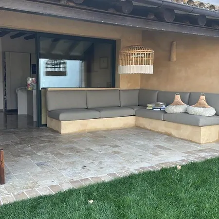 Villa Masia Moreras Autenticidad Renovada 100 Porcien A 10 Minutos De Sitges En Coche 12 Huespedes Piscina Aire Aconc 6 Apertura 15 Julio 2025 Viladellops