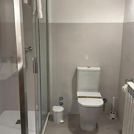 Masia Moreras Autenticidad Renovada 100 Porcien A 10 Minutos De Sitges En Coche 12 Huespedes Piscina Aire Aconc 6 Apertura 15 Julio 2025 * Viladellops
