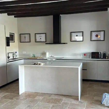 Masia Moreras Autenticidad Renovada 100 Porcien A 10 Minutos De Sitges En Coche 12 Huespedes Piscina Aire Aconc 6 Apertura 15 Julio 2025 *